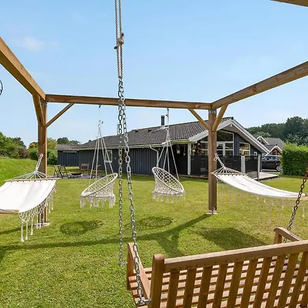 Ferienhaus Pot Strandby Ii Juelsminde I *