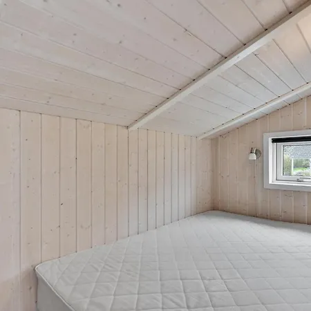 Holiday home Awesome In Juelsminde With Sauna *
